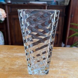 Elegant Mikasa “Angels” Crystal Vase